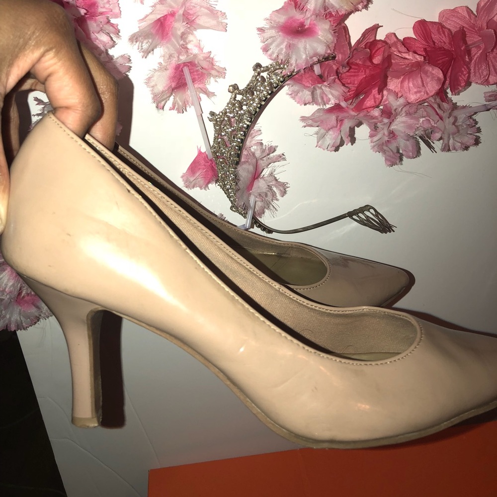 Comfy kitten heels